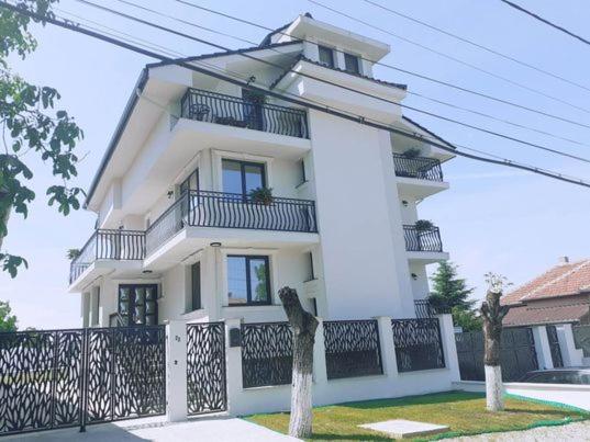 Casa Leahu Bed & Breakfast Băile 1. Mai Eksteriør bilde